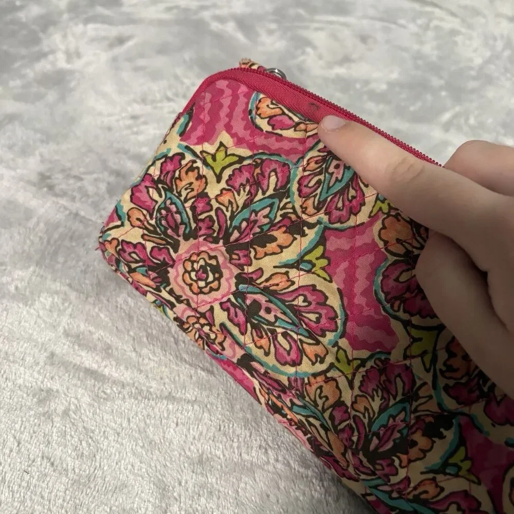 Vera Bradley Magnetic Closure Sunburst Floral Wallet Y2K Paisley Retro Retired